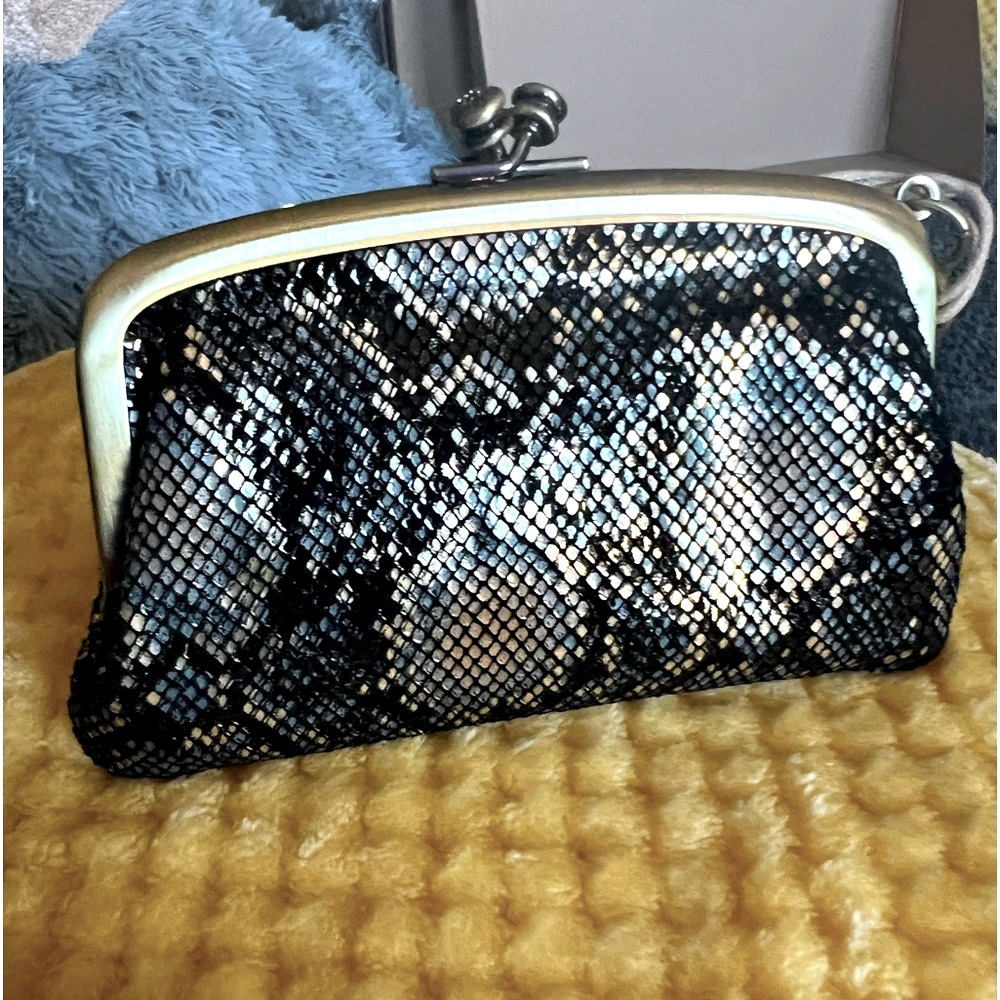 HOBO NWT COIN CLUTCH